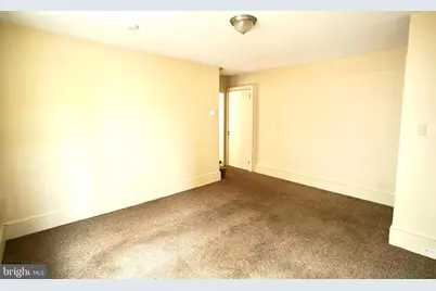 15 N Front Street #APT 4, Souderton, PA 18964 - Photo 4