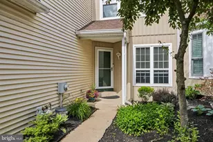 431 Country Club Dr, Lansdale, PA 19446 - Photo 2