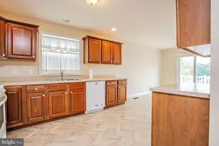 220 W Harmony Dr, Pottstown, PA 19464 - Photo 10