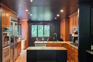 8200 Cadwalader Ave, Elkins Park, PA 19027 - Photo 4