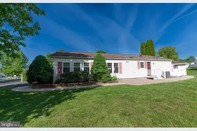 201 Village Way, Royersford, PA 19468 - Photo 2