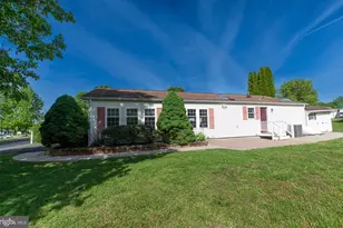 201 Village Way, Royersford, PA 19468 - Photo 2
