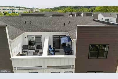 905 Riverplace Drive, Conshohocken, PA 19428 - Photo 2