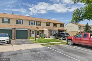 110 Orchard Ct, Royersford, PA 19468 - Photo 4