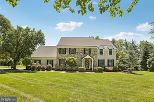 3240 Hedwig Ln, Collegeville, PA 19426 - Photo 2