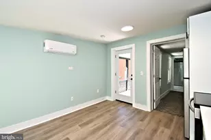 20 S Hanover St, Pottstown, PA 19464 - Photo 4