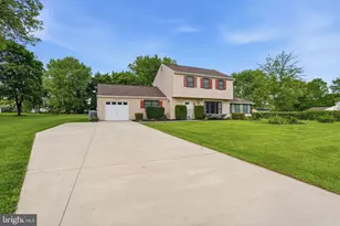 2049 Hawthorne Ln, Hatfield, PA 19440 - Photo 32