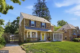 907 Melrose Ave, Elkins Park, PA 19027 - Photo 2