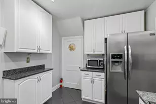556 Anne St, Huntingdon Valley, PA 19006 - Photo 36