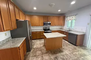 208 Castle Dr, North Wales, PA 19454 - Photo 8