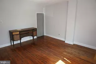 535 Sandy St, Norristown, PA 19401 - Photo 4