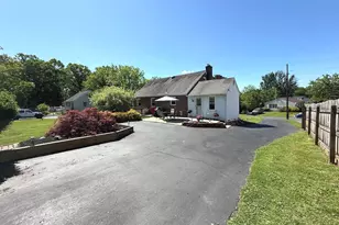 1495 Cedar Hill Rd, Pottstown, PA 19464 - Photo 2