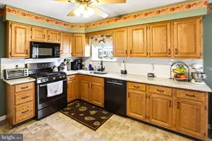 102 Noble Ln, Gilbertsville, PA 19525 - Photo 14