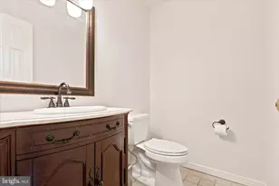 211 Stefan Pl, North Wales, PA 19454 - Photo 4