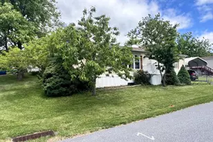 204 Green Hill Dr, Green Lane, PA 18054 - Photo 26