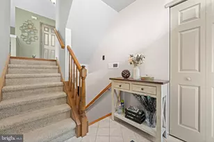 723 Thornhill Dr, Collegeville, PA 19426 - Photo 2