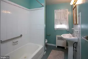 927 Hamilton St, Norristown, PA 19401 - Photo 20