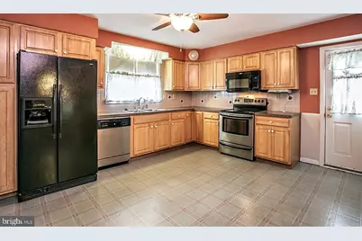 927 Hamilton Street, Norristown, PA 19401 - Photo 12