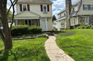 222 Rockglen Rd, Wynnewood, PA 19096 - Photo 2