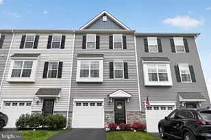 207 Spring Ln, Royersford, PA 19468 - Photo 2