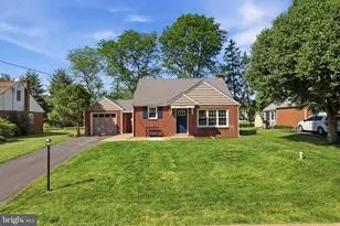 2724 Beech St, Hatfield, PA 19440 - Photo 2