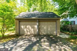 649 Sussex Rd, Wynnewood, PA 19096 - Photo 48