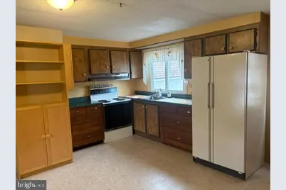 7 Woodsbluff Run, North Wales, PA 19454 - Photo 4