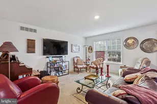 220 Primrose Ln, Ambler, PA 19002 - Photo 2