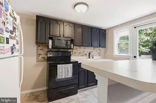 158 Sunrise Dr, Pottstown, PA 19464 - Photo 8