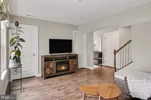 301 W Hamlin Ave, Telford, PA 18969 - Photo 4