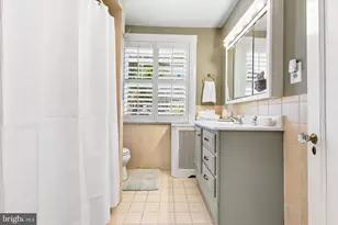 520 N Essex Ave, Narberth, PA 19072 - Photo 32