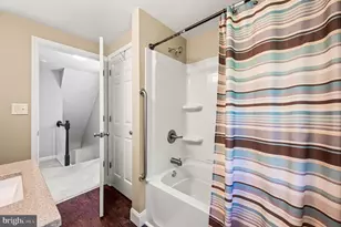 748 Centennial Ct, Pottstown, PA 19464 - Photo 22