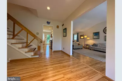 806 Warfield Lane, Huntingdon Valley, PA 19006 - Photo 10