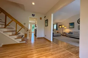 806 Warfield Ln, Huntingdon Valley, PA 19006 - Photo 10
