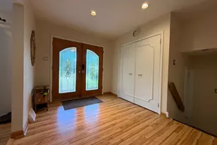 806 Warfield Ln, Huntingdon Valley, PA 19006 - Photo 8
