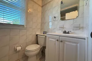 806 Warfield Ln, Huntingdon Valley, PA 19006 - Photo 26
