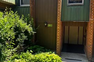 511 Meadowview Ln, Mont Clare, PA 19453 - Photo 2