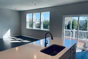 29 Hummingbird Ln, Phoenixville, PA 19460 - Photo 4