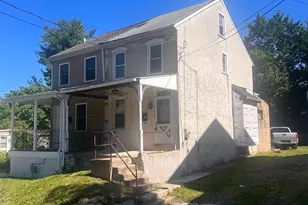 415 E Chestnut St, Norristown, PA 19401 - Photo 4