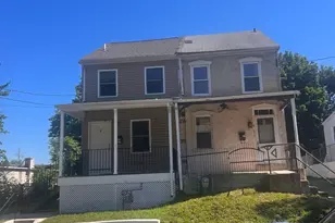 415 E Chestnut St, Norristown, PA 19401 - Photo 2