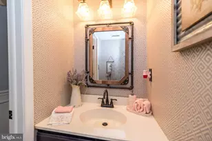 5 Pebble Dr, Horsham, PA 19044 - Photo 24