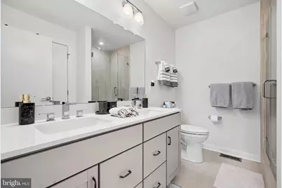 919 Riverplace Drive, Conshohocken, PA 19428 - Photo 20
