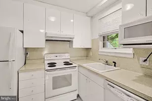831 Jackson St, Lansdale, PA 19446 - Photo 10