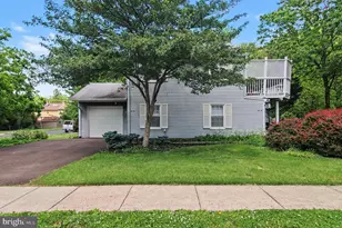 831 Jackson St, Lansdale, PA 19446 - Photo 2