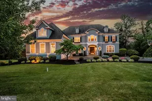 18 Putter Ln, Pottstown, PA 19464 - Photo 2