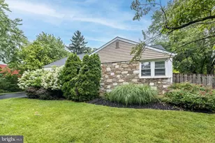 234 Maple Ave, Horsham, PA 19044 - Photo 2