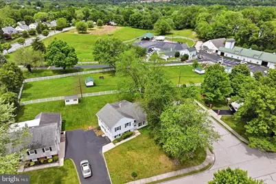 565 Dartmouth Drive, King of Prussia, PA 19406 - Photo 2