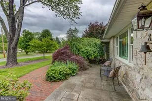 827 Mt Airy Rd, Collegeville, PA 19426 - Photo 8