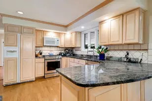 1276 Burnett Rd, Huntingdon Valley, PA 19006 - Photo 8