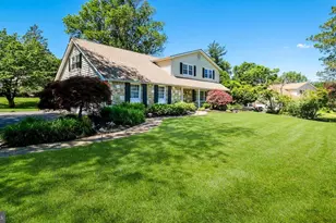 1276 Burnett Rd, Huntingdon Valley, PA 19006 - Photo 2
